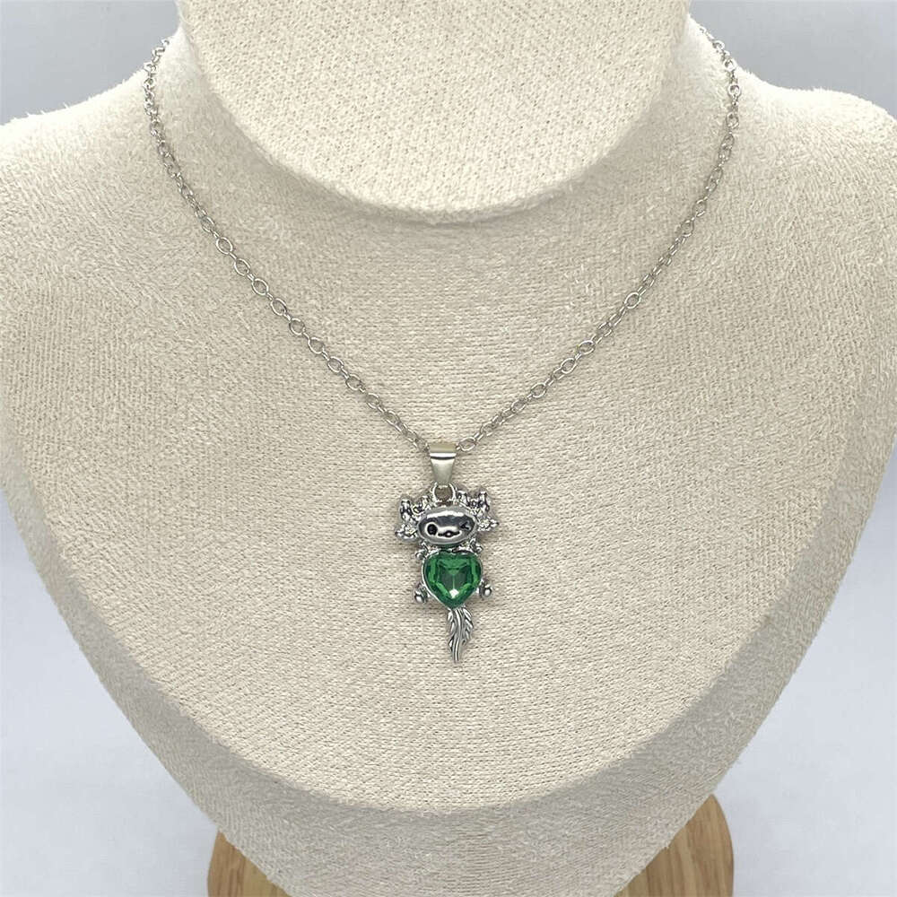 Hot selg cartoon Feitian big ears embrace love salamander women's necklace pendant trendy gift