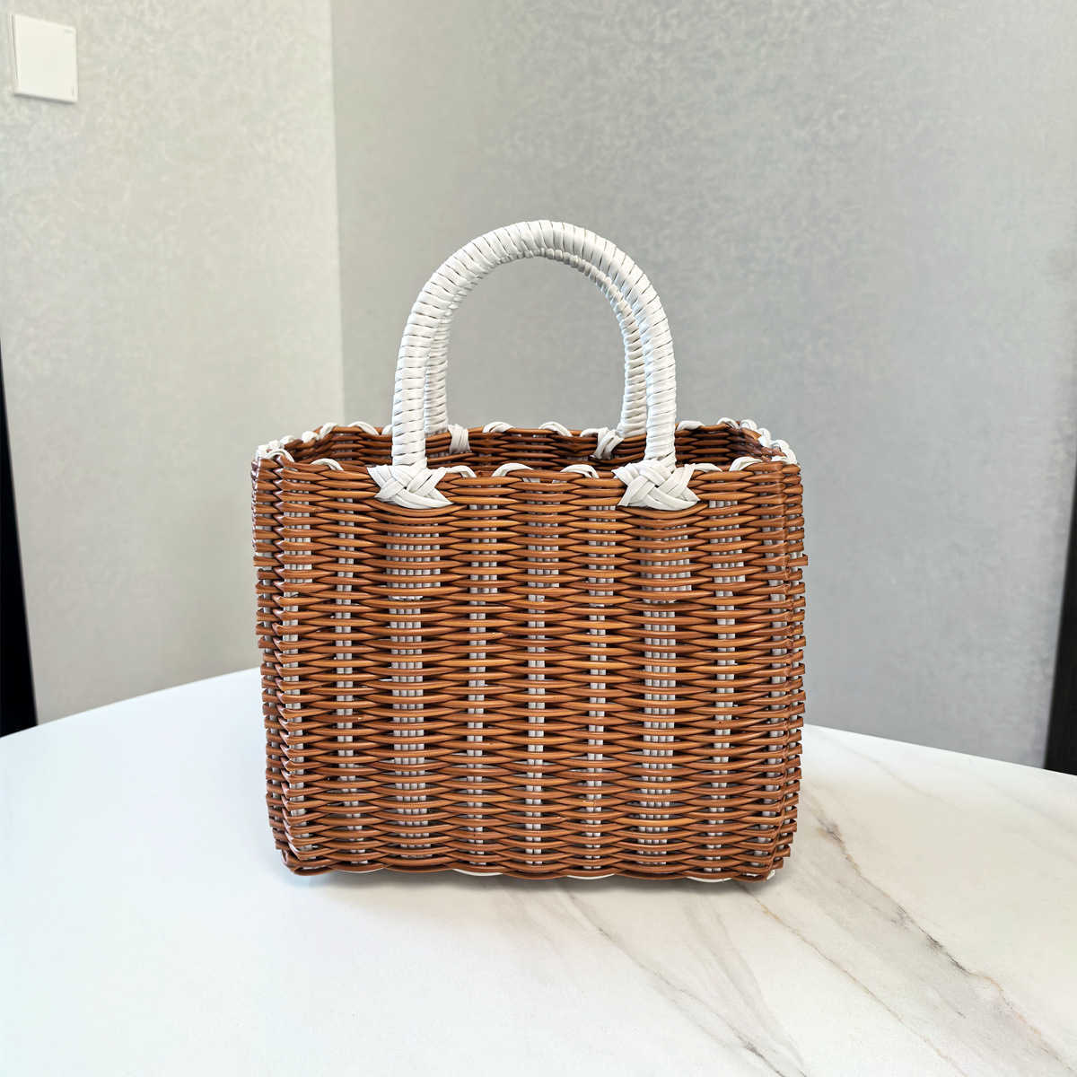 Designer bag Plastic woven vegetable basket hand-held basket souvenir packaging handbag gift basket womens imitation rattan basket shower basket Y2502