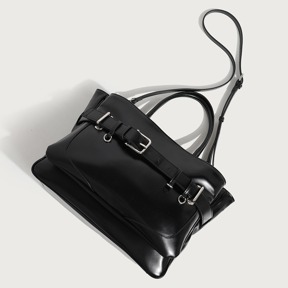 Bag 2025 Year's New Large Capacity Versatile Casual Single Shoulder Underarm Niche Commuter Fashion Bag