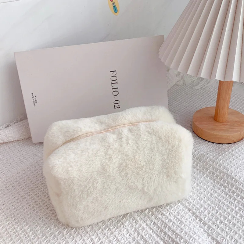Fur Makeup Bags for Women Soft Travel Cosmetic Bag Organizer Case Young Lady Girls Make Up Necessaries 1 Pc Solid Handbags 250213