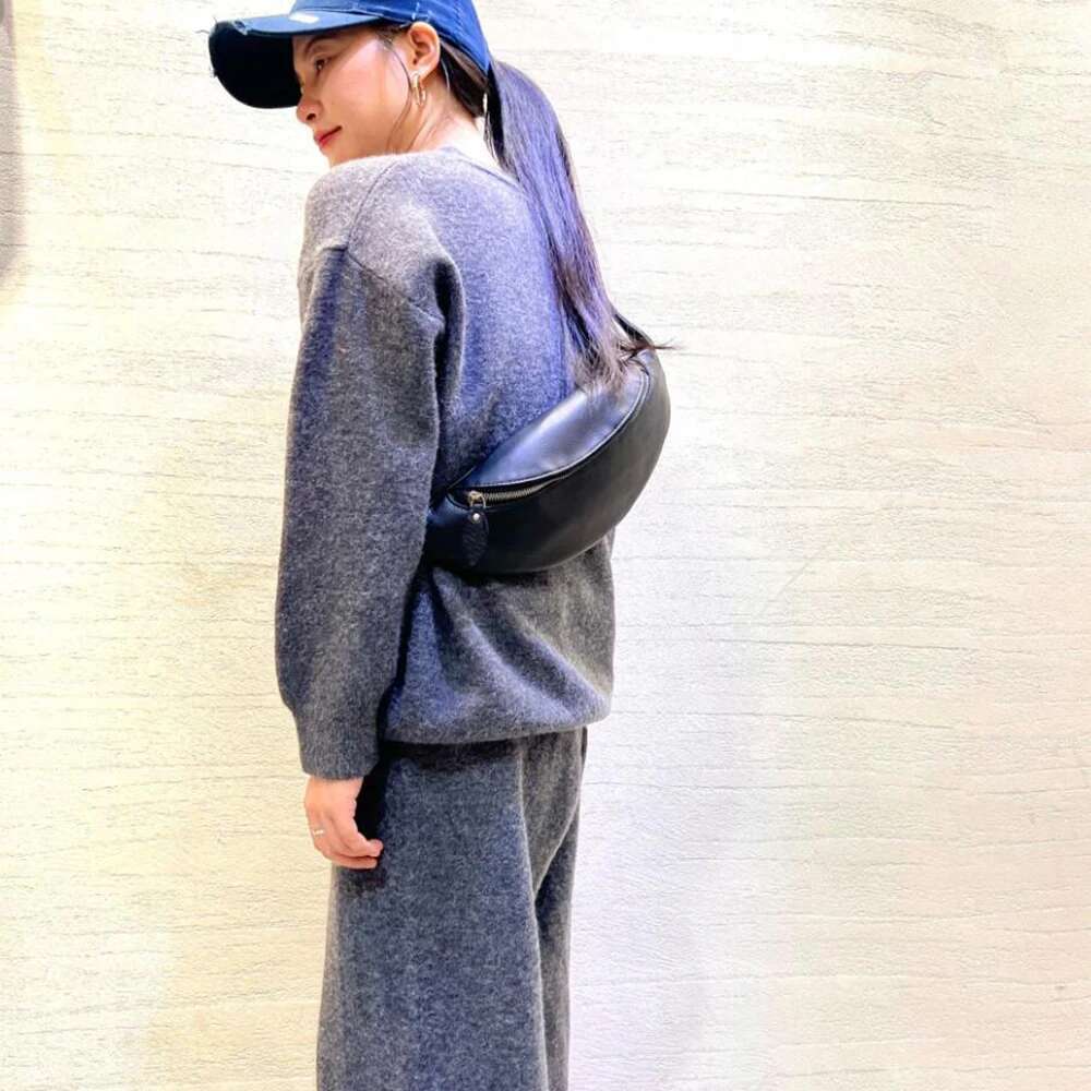 Simple Design Women's Chest Cow Leather Waist Bag Fashion Female Crossbody Bags Outdoor Leisure Fanny Pack For Women