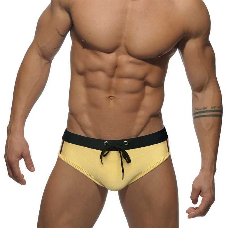 New Arrival Stripes Splicing Swimming Trunks Men Summer Breathable Comfort Swimwear Sexy Bikini Briefs Surffing Boxer Beach Shorts Swimsuits Z260313