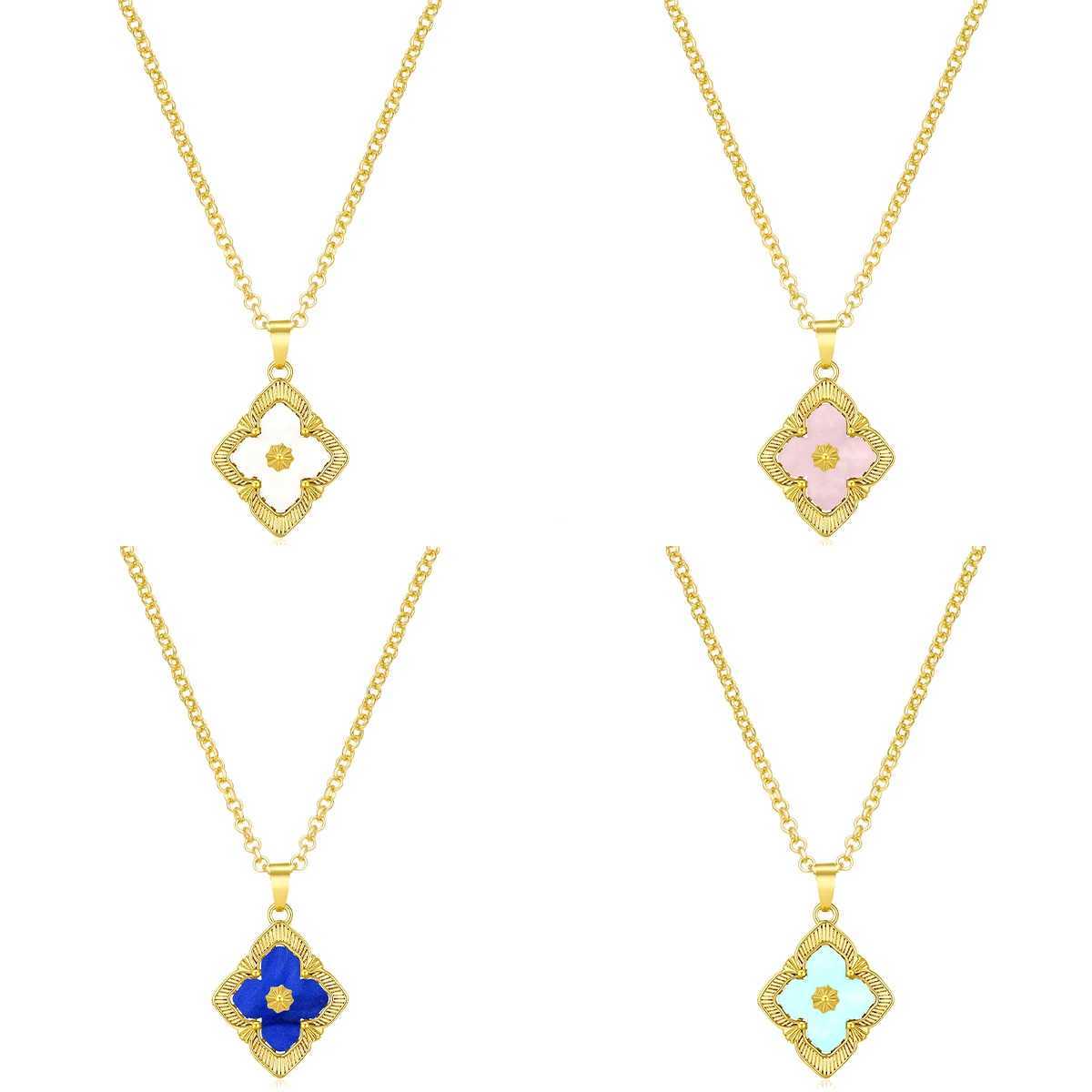 Pendant Necklaces harong Exquisite Four-Leaf Clover for Women Trendy Clavicle Necklace Jewelry Vintage Style Accessories Gifts H250217 LFIS