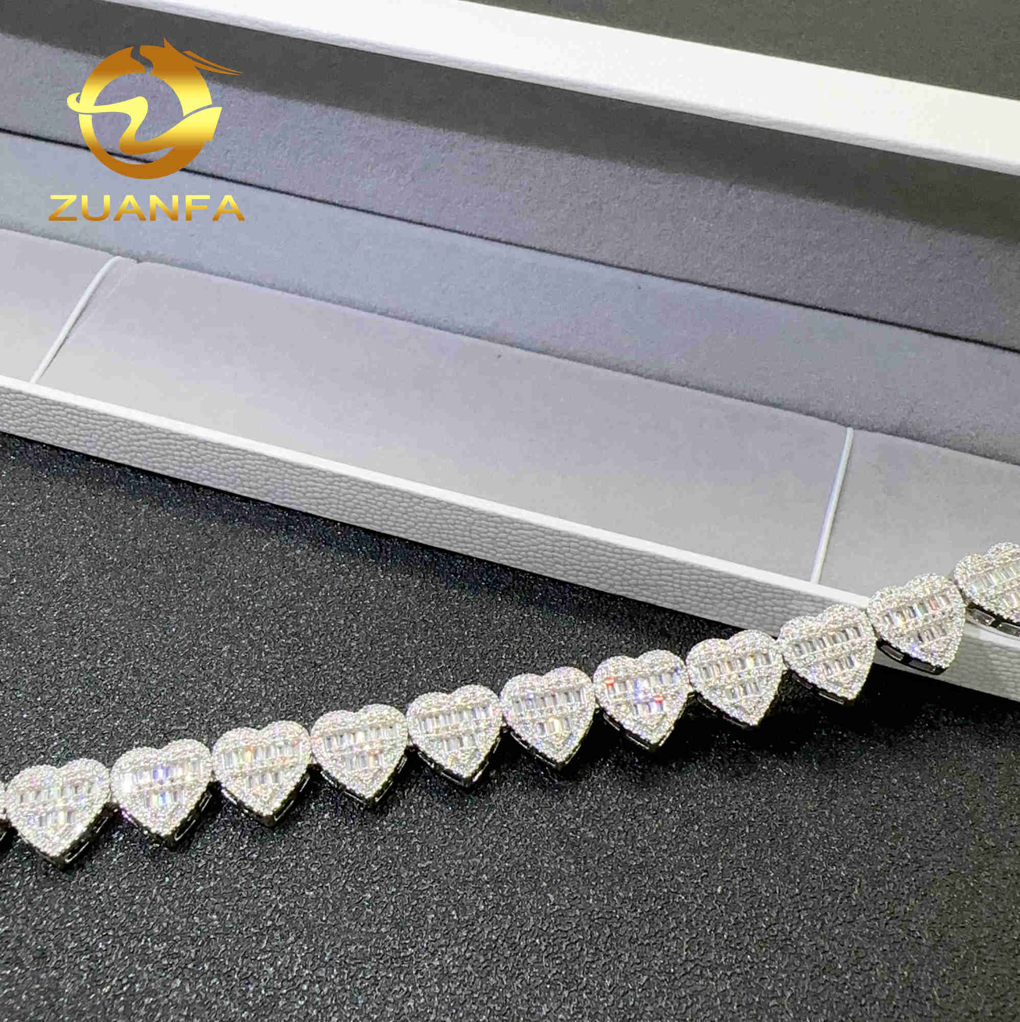 Hip Hop Bracelet Heart Shape Baguette cut S925 Silver VVS Moissanite Diamond Iced Out Cuban Chain Bracelet