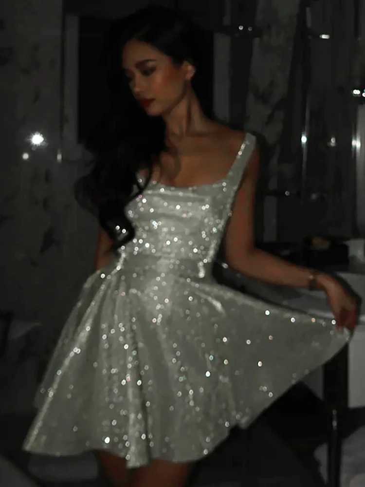 Basic Casual Dresses Fantoye Glitter Bright Silk Sparkling Women Dress Silver Spaghetti Strap A-line Dress Femme Autumn Skinny Elegant Party Clubwear 