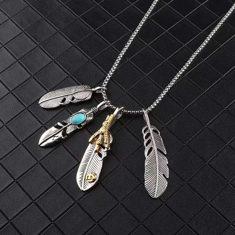 Feather Male Hip Hop Titanium Steel Necklace Nightclub Personalized Fashion Pendant INS Versatile Student Simple Sweater Chain Female