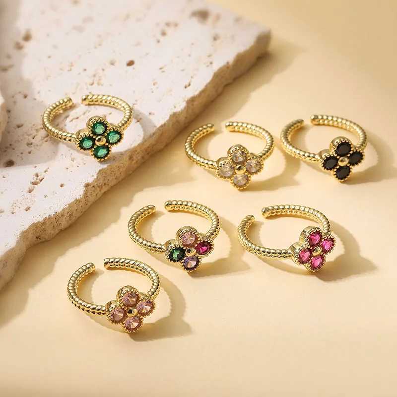 Cluster Rings Hexing high-quality twisted round mouth small flower wreath with multiple colors for women open adjustable sweet and romantic H250217