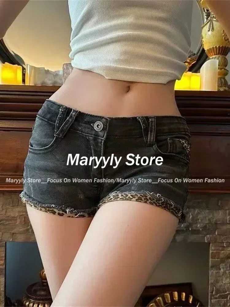 Womens Black Denim Shorts Vintage Low Waist Mini Jeans Shorts Y2k Shorts Pants Harajuku Trashy Emo 2000s Gothic Clothes SummerXJ250217