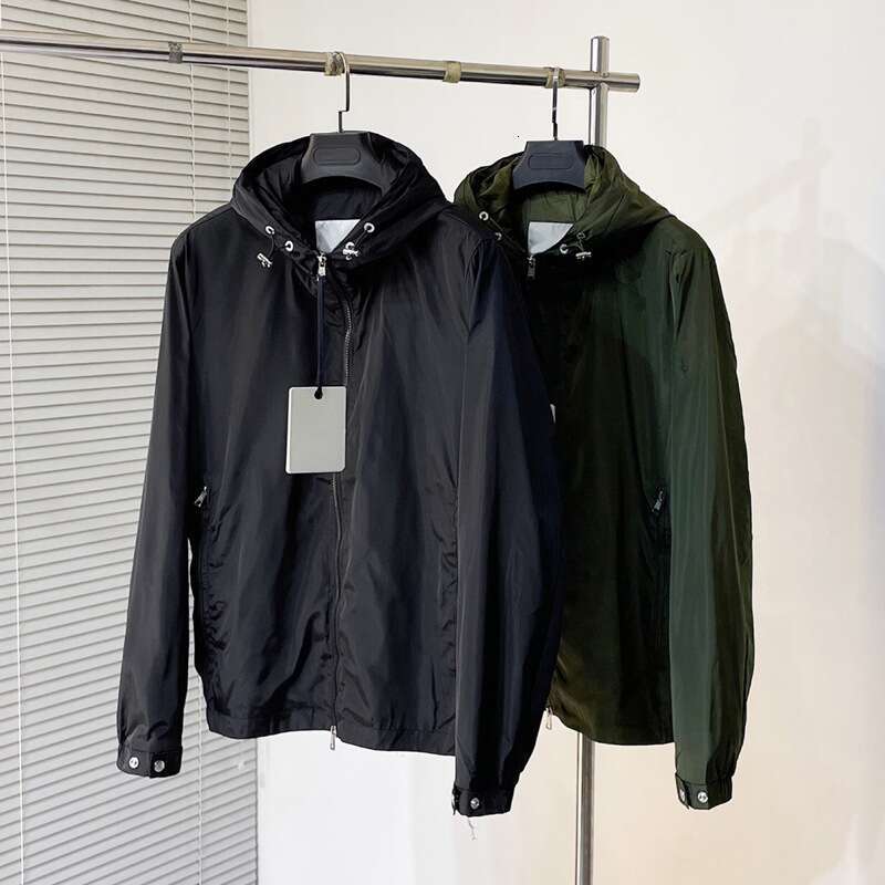 High End Light Hooded Jacket For Men In Spring And Autumn, Loose Solid Color Versatile Men's Trend