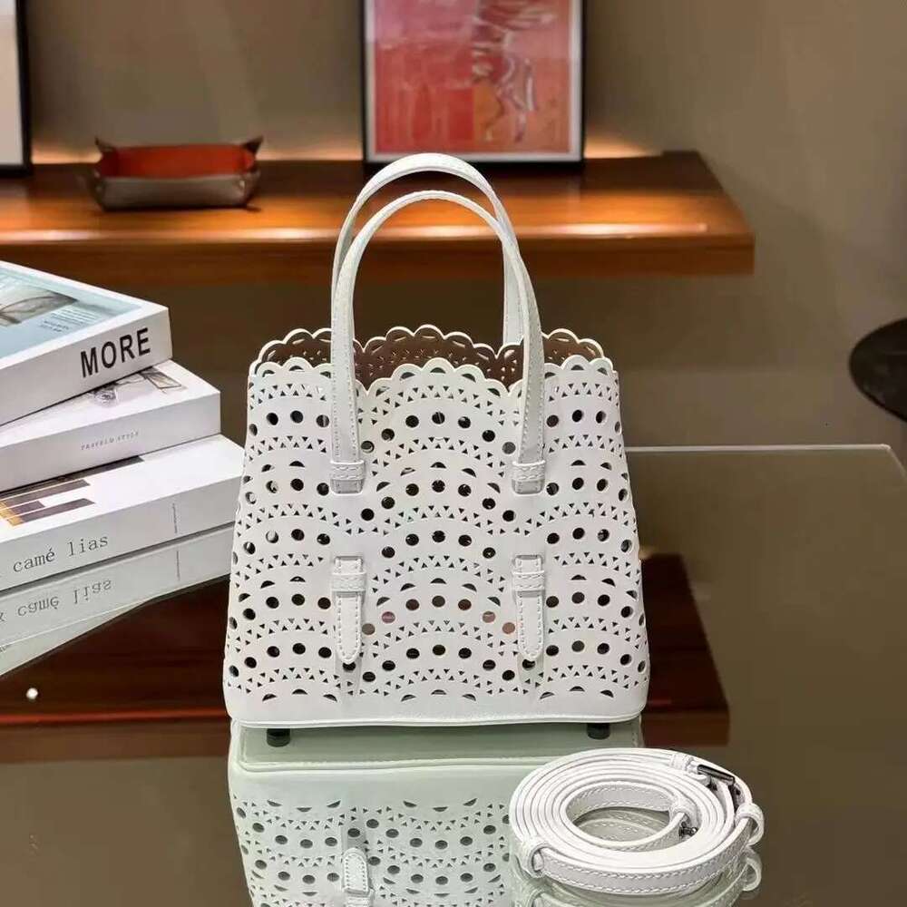 Brand Design Fashion Large Capacity Genuine Leather Bucket Bag 2025 High Quality Cowhide Shoulder Handbags For Women