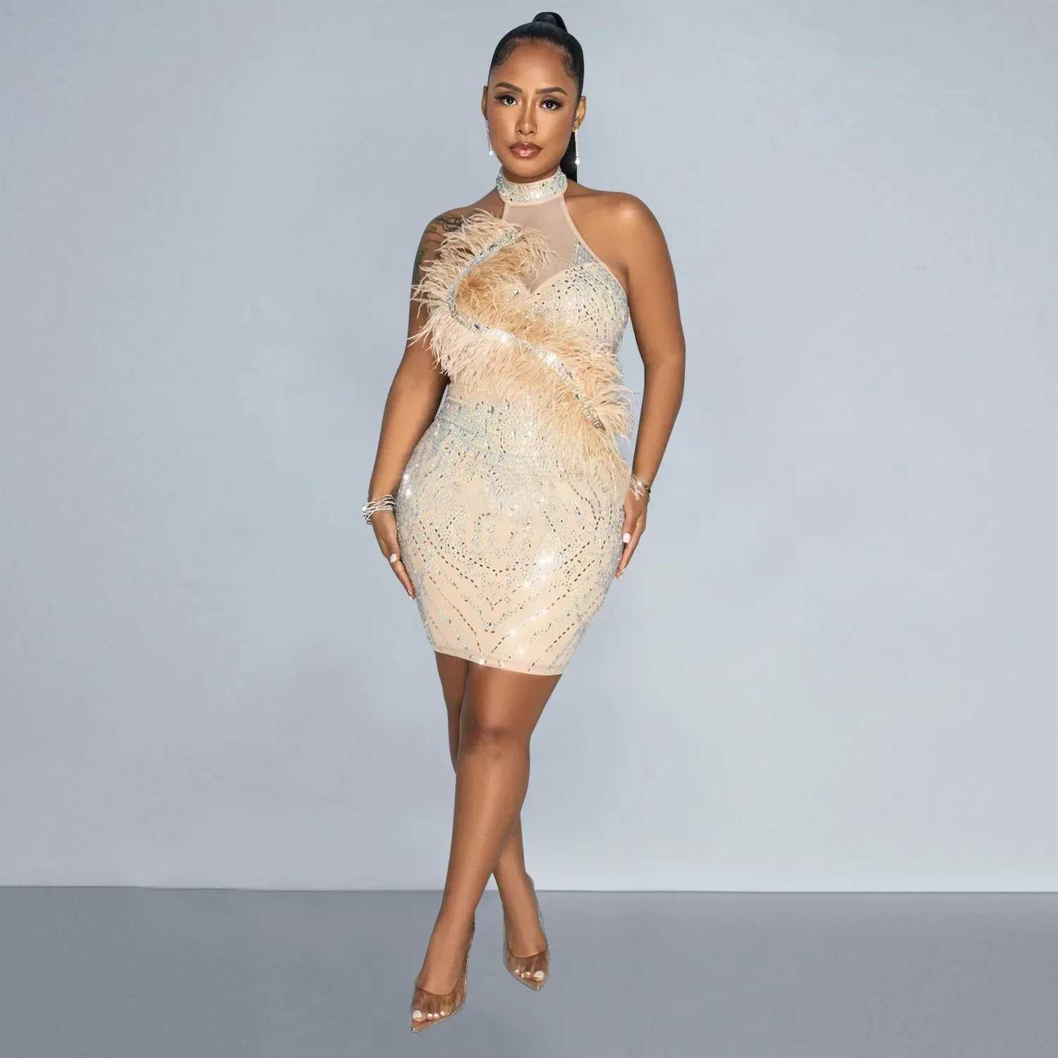 Basic Casual Dresses Women Diamonds Hot Rhinestones Feather Front Halter Slveless Bodycon Midi Dress 2024 Sexy Party Even Dresses Vestidos H25217