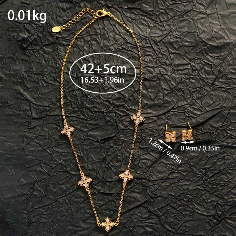 Earrings Necklace High Quality 18K Gold Plated Four Leaf Clover Flower for Women Girl Fashion Waterproof Jewelry Set Bijoux Gift H250217 WYVZ