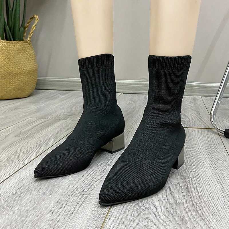 Womens Knitted Ankle Boots Pointed Toe Strehy Chunky med Heels Fi Sock Short Botas womens bootsXJ250217