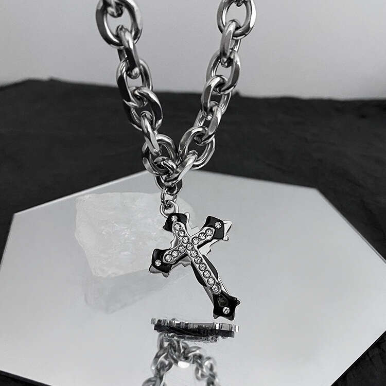 Necklace Men's Instagram Hip Hop Women Cool Trendy Dia Cross Pendant High Street Punk Titanium Steel Versatile Hoodie Chain Accessories