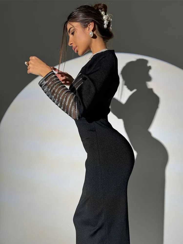 Basic Casual Dresses Ahagaga Mesh Rhinestone Dresses Fashion Patchwork Solid V-Neck Slim Fit Long Slves Diamonds Party Maxi Female Vestidos Robes H252