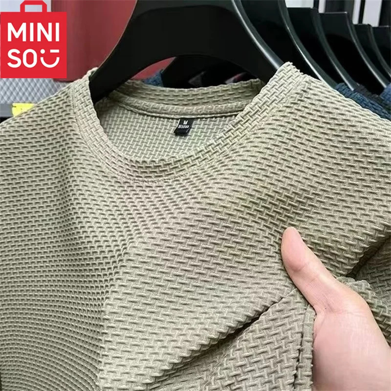MINISO Bamboo Mesh Ice Silk T-shirt Mens Short sleeved Round Neck T-sleeved Mens Bottom Shirt Summer Solid Color Mens Top 250217