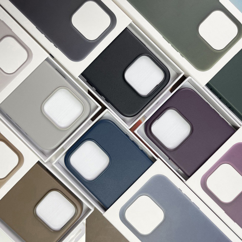 2025 Magnetic Suction Animation for iPhone 16 15 14 Pro Max Compatible with MagSafe PU Leather Cell Phone Case With retail package MAX168