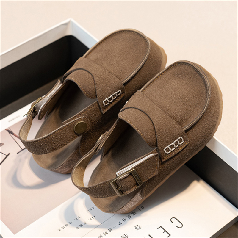 Kids Designer Sandals Boys Girls Summer Slippers Size 26-35 Child Shoes Retro Children Baotou Wood Bottom Sandal Fashion Non-slip Slides z250513
