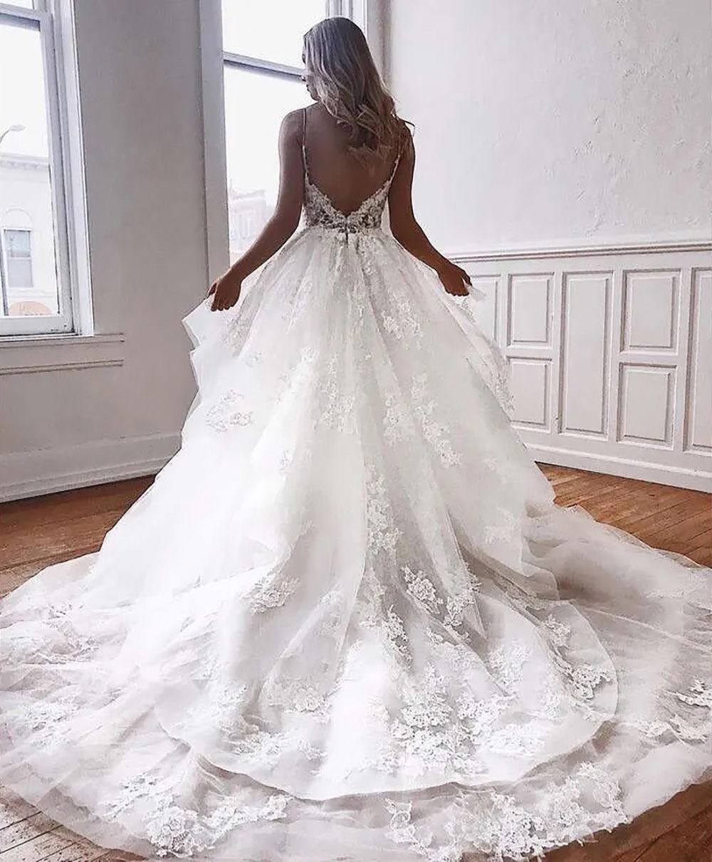 A-Line Bride Dresses Spaghetti Straps Lace Applique Tiered Tulle Custom Made Chapel Train Wedding Gown