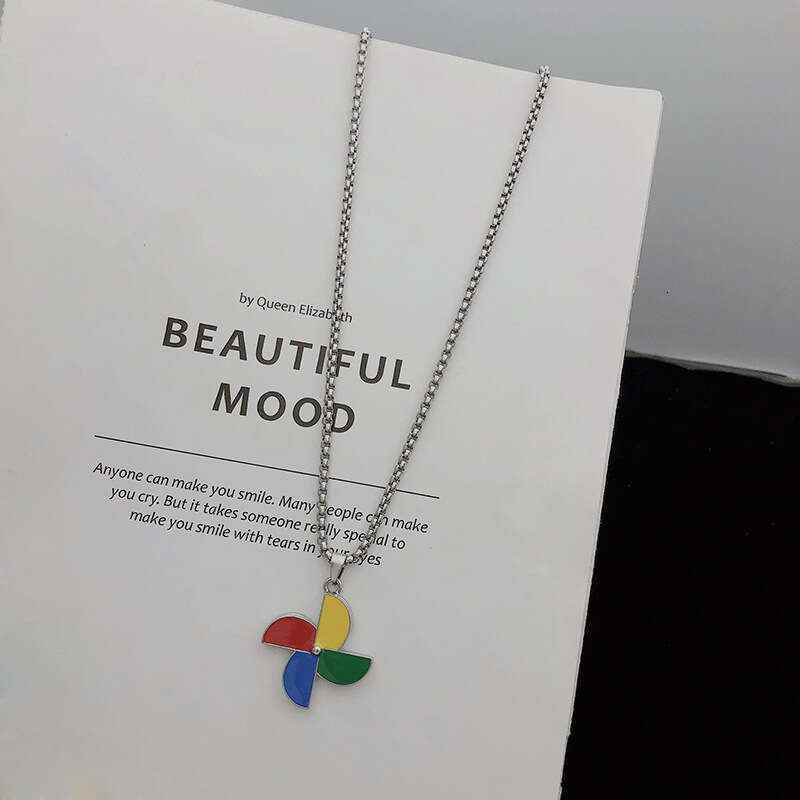 Rotating Windmill Necklace Female Xia, Unique Design, Minimalist Hip Hop Fashion Sweater Chain Accessories for Male 2022 New Edition