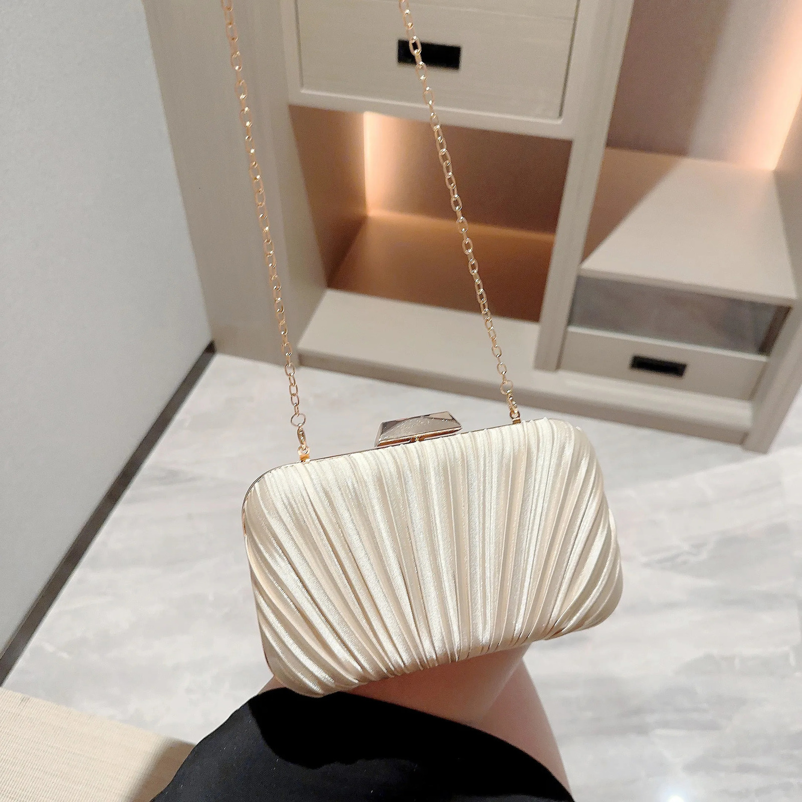 Womens classic pleated n satin square bag evening dress party dance wedding gift 250213