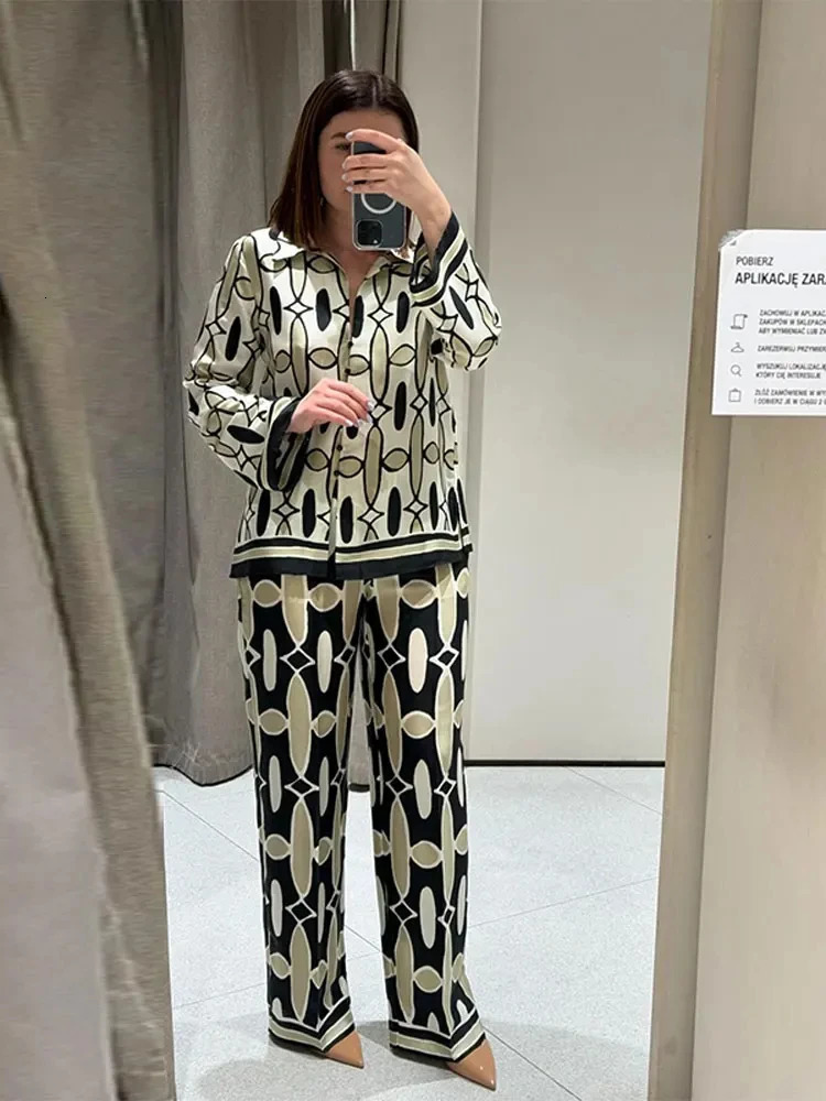 ZBZA Womens Geometric Print Shirt Pants Suit V-neck Long Sleeves Top High Waist Hidden Zip Straight Leg Pants Female Chic Set 250217