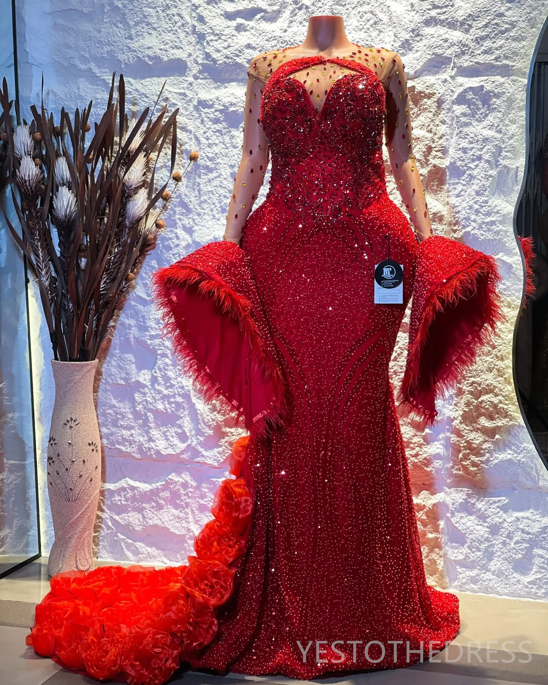 2025 Plus Size Red Prom Dresses Mermaid Evening Dresses Sheer Neck Long Sleeves Illusion Beaded Lace Feather Crystals Birthday Dress Second Reception 