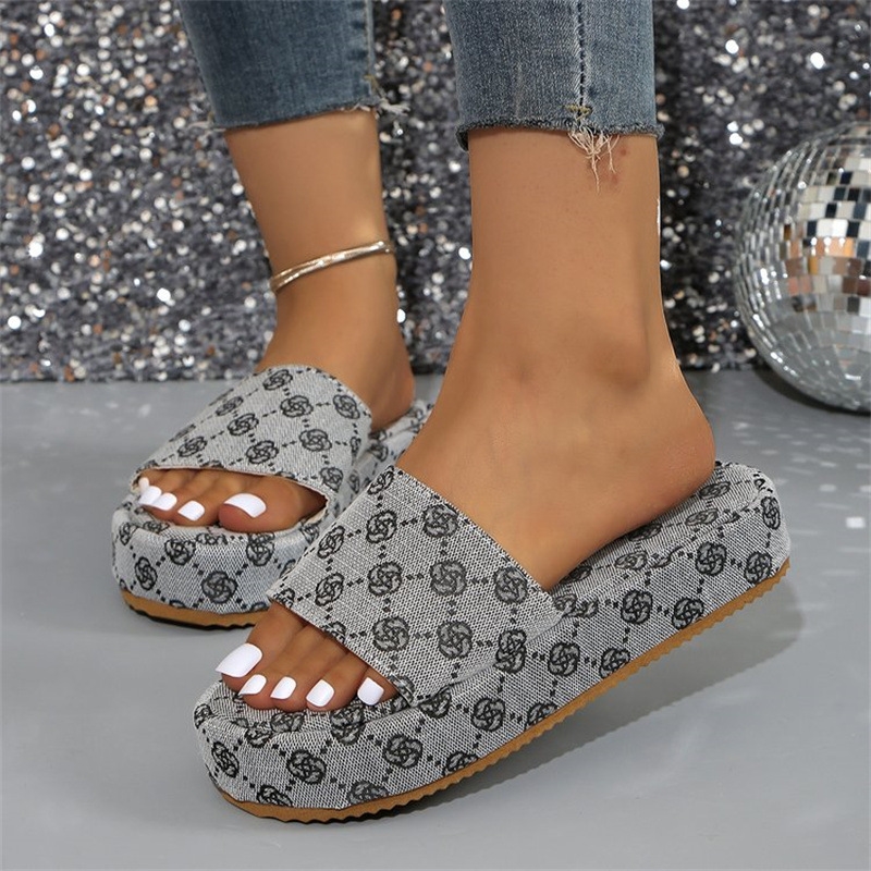 Free shipping 2025 new designer slippers for womens fashion brown embroidery outdoor Platform plum blossom slipper size eur 36-43