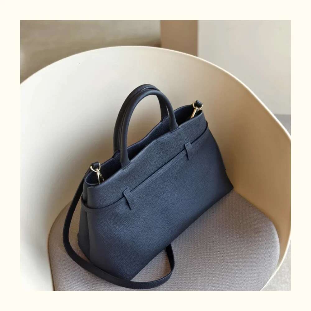 NEW 2025 Simple All-Match Leisure Black Wine Red Large Tote Natural Cow Leather Women Shoulder Bag Commuter Office Briefcase