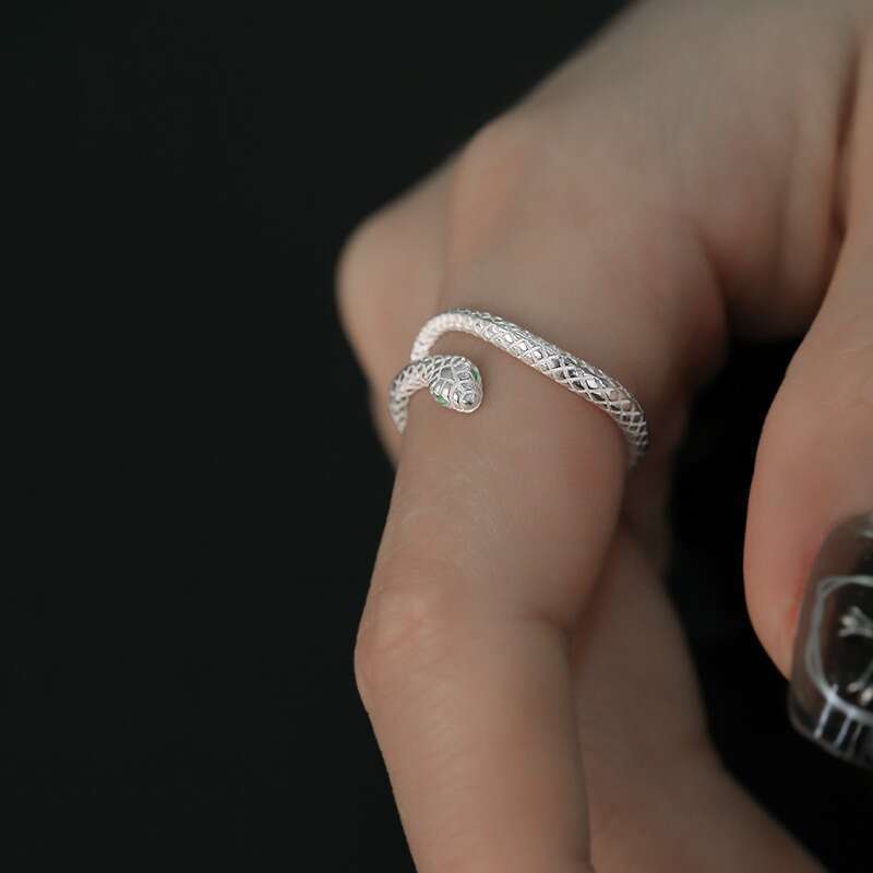 Tiki's new S999 foot silver fashionable and personalized zodiac opening small spiritual snake ring, female trendsetter bracelet