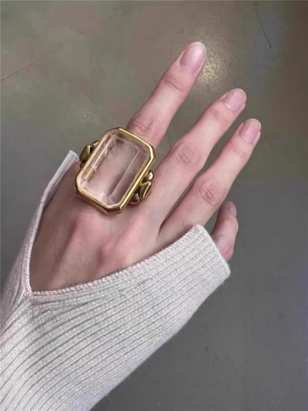 Fashion Square Natural Stone Crystal Ring Gold Color Metal for Women Brass Jewelry 2024 Light Luxury European And American 250218bj - view 3