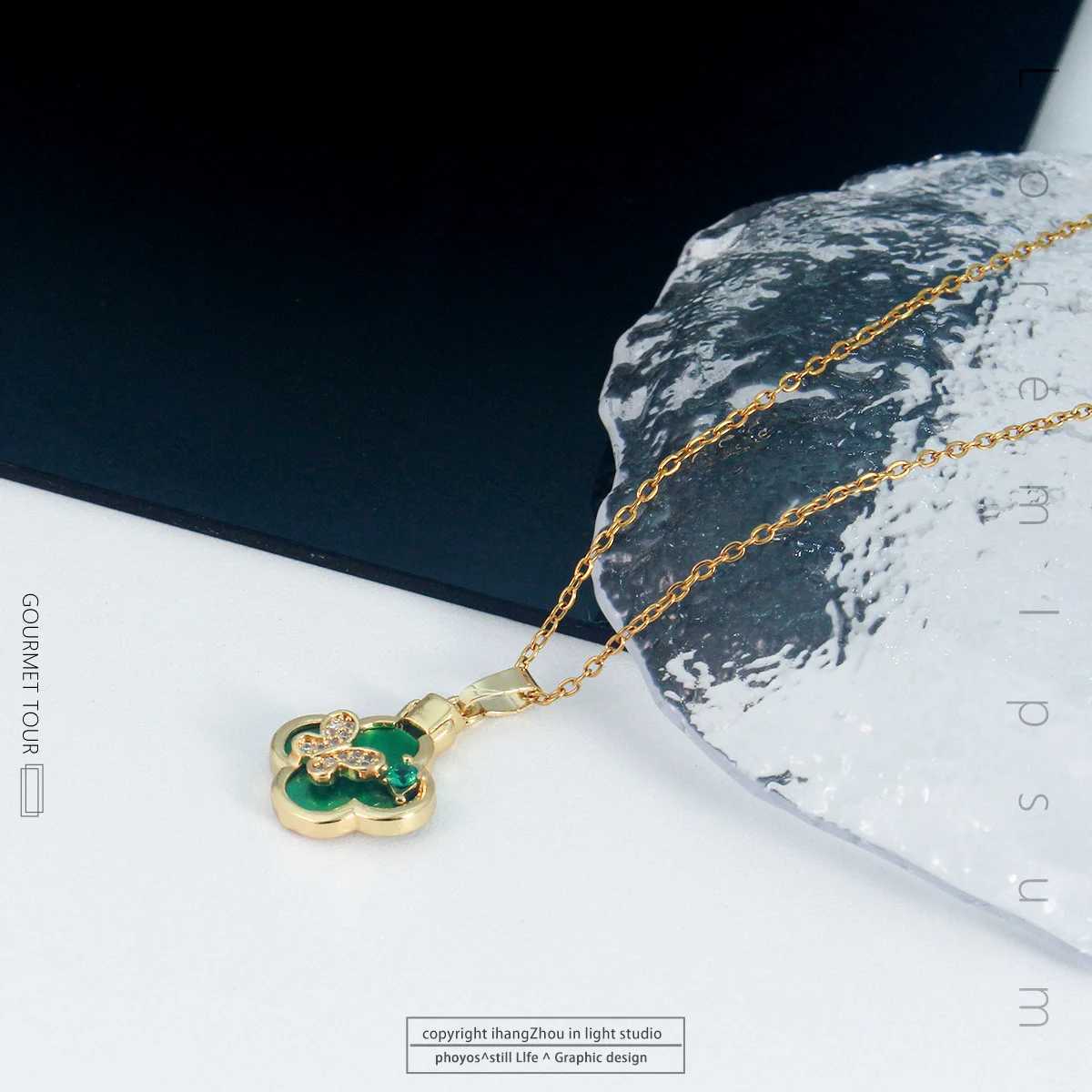 Pendant Necklaces New Green Four Leaf Clover For Women Lucky Gold Color Butterfly Stainless Steel Necklace Fashion Jewelry Gift H250217