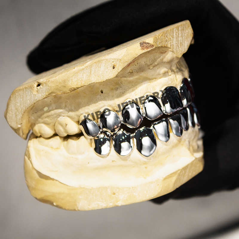 Customize Hip Hop Iced Out Teeth Grillz 925 Silver Grillz Fangs Iced Out men Moissanite Grillz