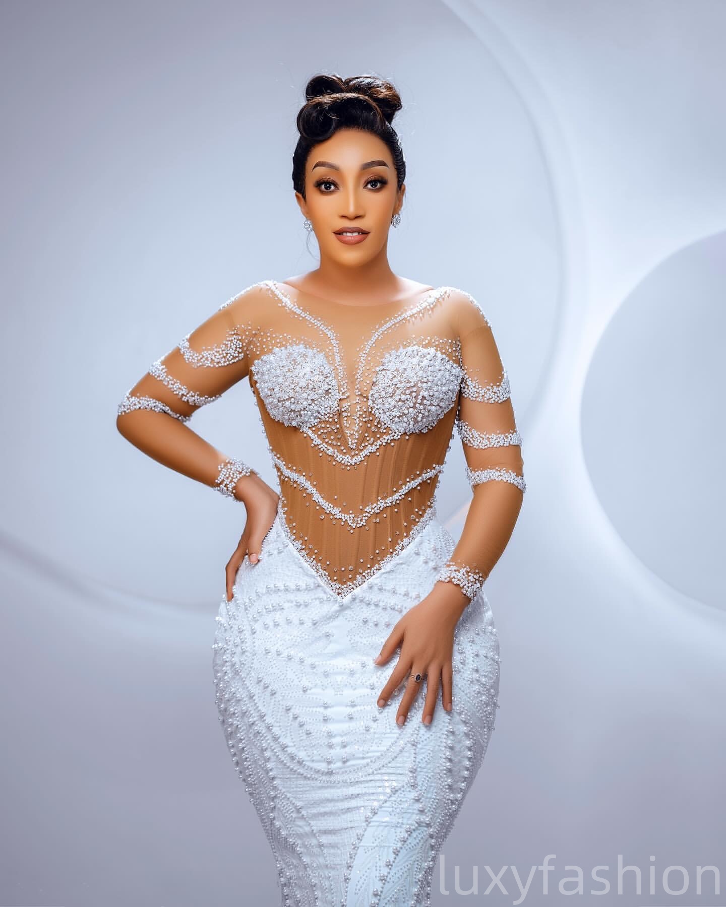 Aso Ebi 2025 White Illusion Mermaid Wedding Dresses Beaded Pearls Sequined Lace Detachable Train Bridal Gowns Dress ZJ0456