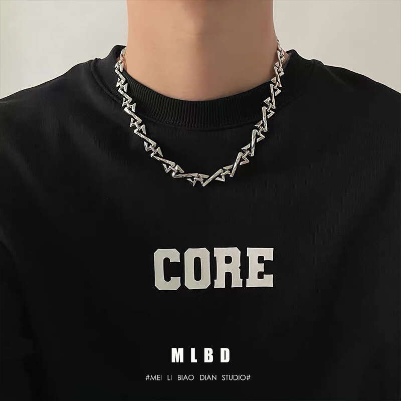 Necklace Street Men's Design Sense Small Z Letter Hip Hop Accessories Personalized Trendy, Simple and Fashionable High end Pendant