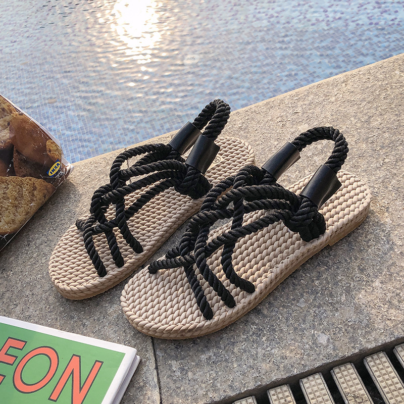2025 new hot free shipping designer sandals for womens flat sandals black beige Summer new seaside woven slippers