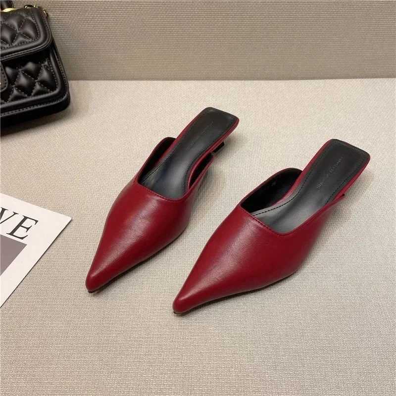 Summer Low Heel Slippers Close Toe Outdoor Mules Casual Pumps Street Style Woman Sandals Slip on Half Slippers Loafers 250217