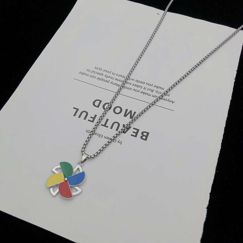 Rotating Windmill Necklace Female Xia, Unique Design, Minimalist Hip Hop Fashion Sweater Chain Accessories for Male 2022 New Edition