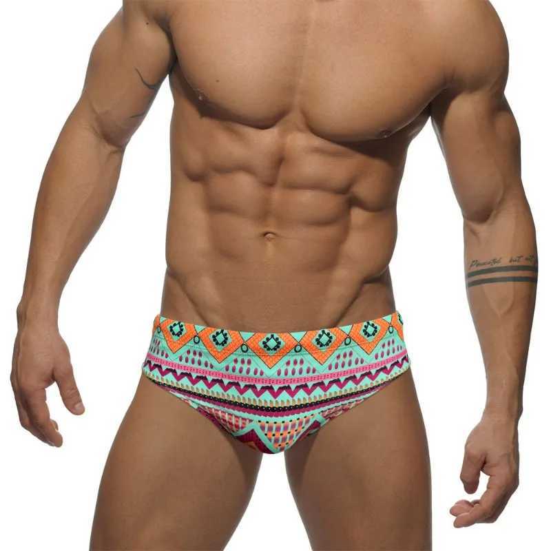 New Arrival Trendy Bohemian Print Men Swim Briefs Summer Sexy Low-waisted Bikini Swimming Trunks Swimwear Swimsuit Bathing Suit Beach Shorts Z260314