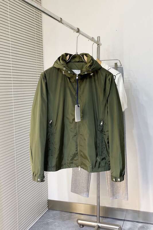 High End Light Hooded Jacket For Men In Spring And Autumn, Loose Solid Color Versatile Men's Trend