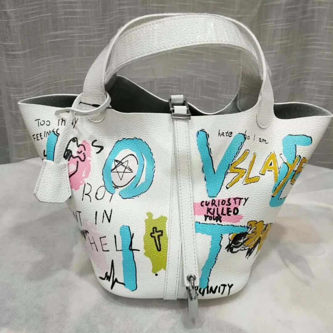 Cow 100% Leather 2024 Trends Designer Women's Handbag Real Genbuine Tote Bag For Ladies With Lock Drop Shipping