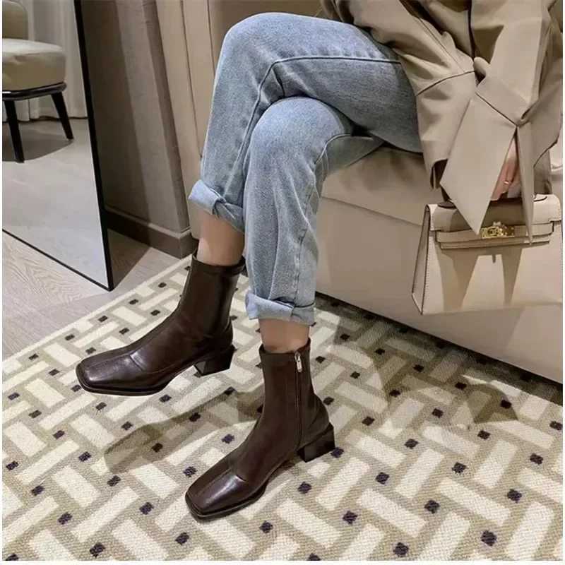 2024 New Square Toe Ankle Women Boot High Quality Soft Leather Short Boot Zipper Low Heel Chelsea Shoes Zapatos MujeXJ250217