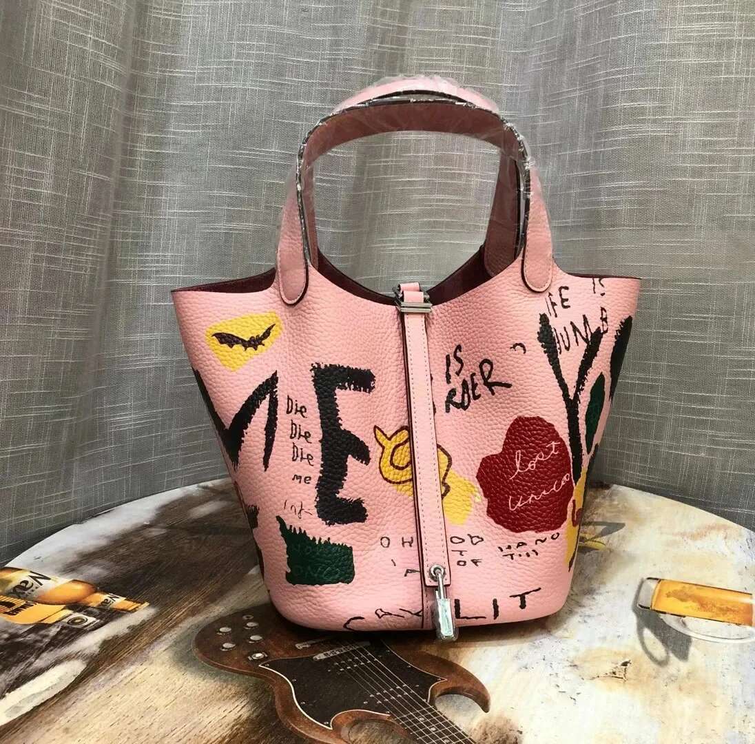 Cow 100% Leather 2024 Trends Designer Women's Handbag Real Genbuine Tote Bag For Ladies With Lock Drop Shipping