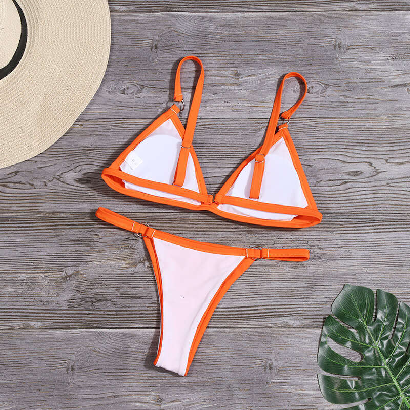 2025 New Solid Color Triangle Split Metal Women's Swimsuit Bikini Sexy Luxury Swimsuit Thong Underwears Woman Swimsuit Designer Bikini Swimwear N