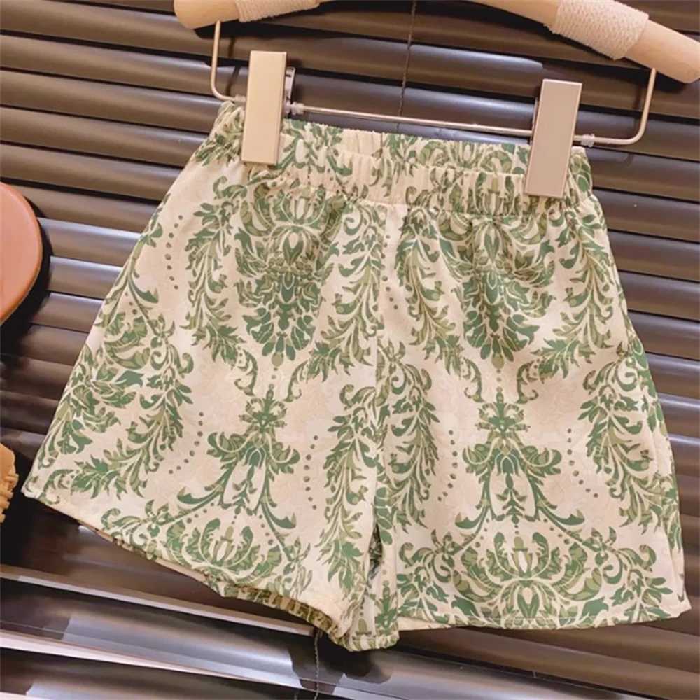 Bear Leader 2024 New Girls Outfit Summer Small Floral Halterneck Sleeveless Suspender Set Girl Refreshing Shorts Two-Piece Set W250218