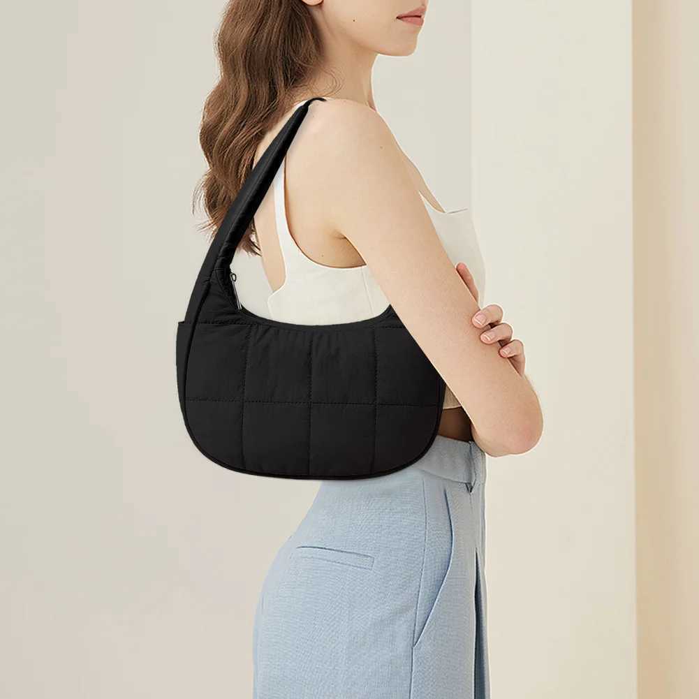 Puffer Crescent Bag for Women Quilted Shoulder Purse Nylon Adjustable Strap Handbag with Zipper Hobo Bag for Work TravelC250214