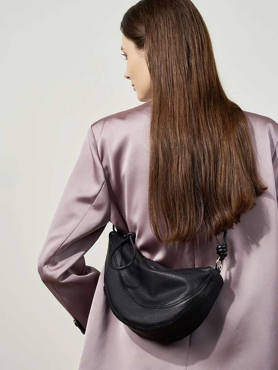 YANATARI Dumpg Leather Soft Leather Large Capacity Minimalist Crossbody Women Female Sier Bag