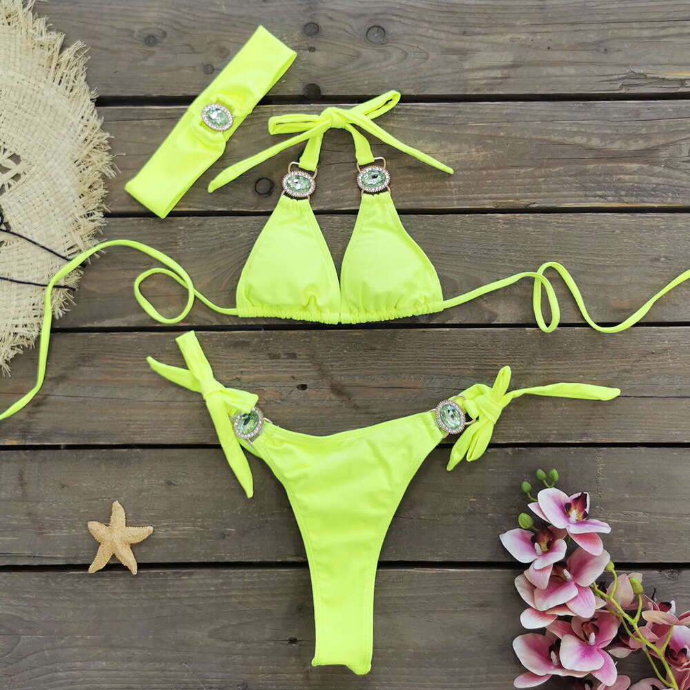 Three Point Strap Split Swimsuit for Women 2025 New Multi Colored Bikini Beach Cover Up Luxury Bikini Swim Holiday Designer Bikini New Arrival