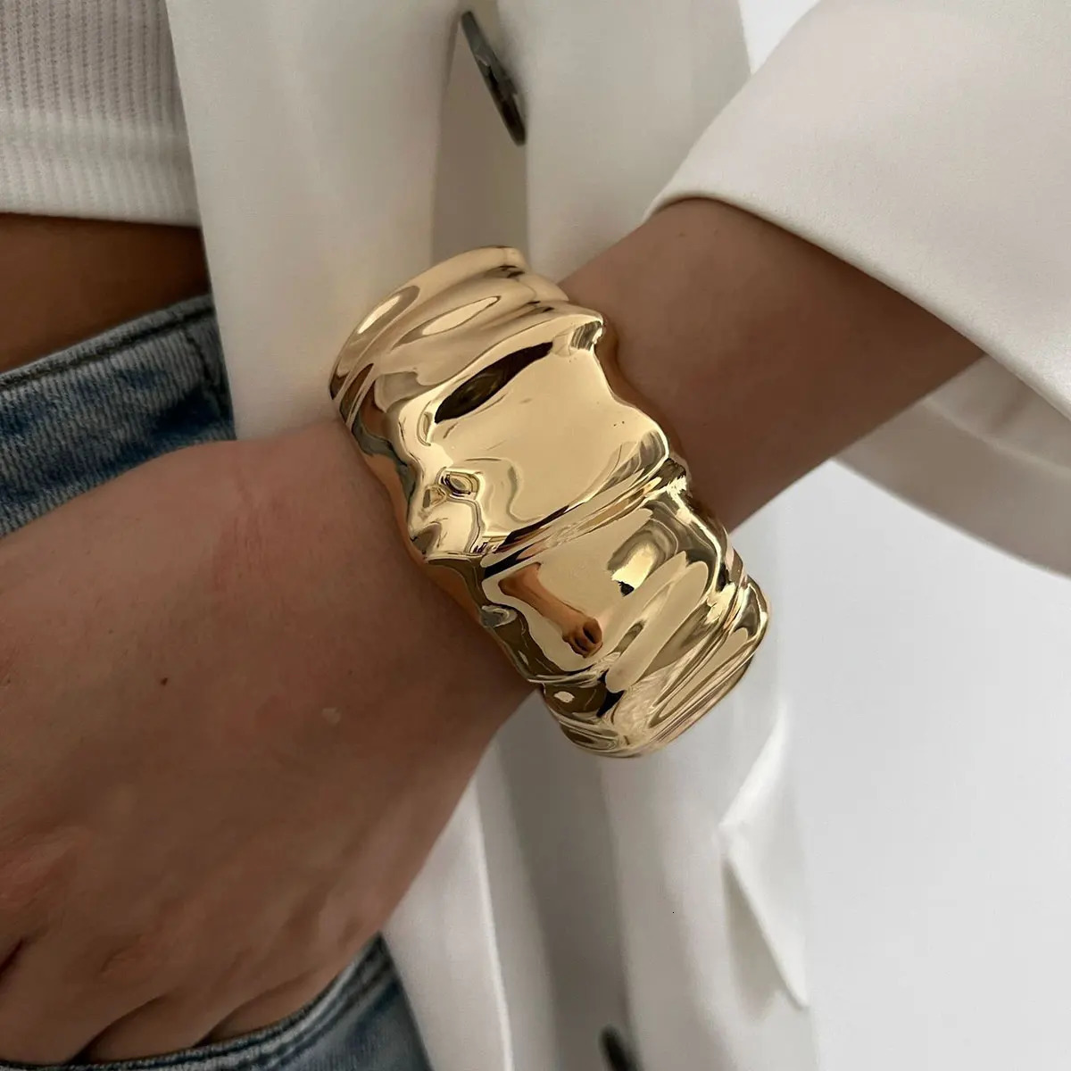 KMVEXO Irregular Water Drop Metal Wide Spring Bangles Vintage Geometric Punk Bangle Bracelets For Women Statement Jewelry 250213