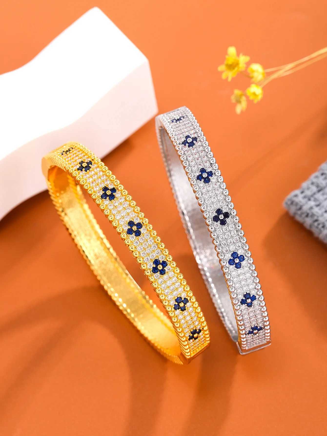 Bangle Trendy fashion 18 k gold plated brass jewelry four clover leaf shape skeleton court style bangle bracelet for woman H250217